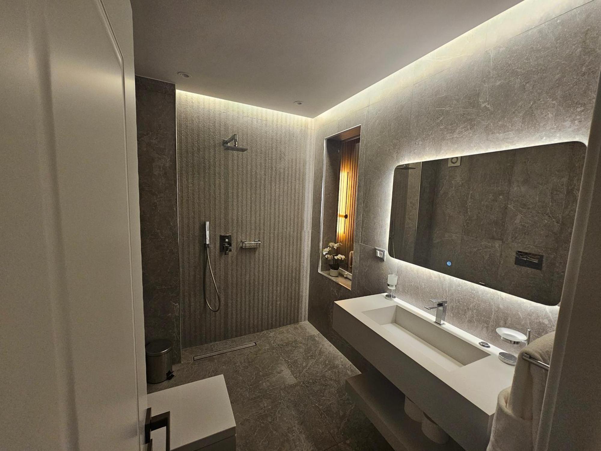 Blloku Suites, City Centre,טיראנה מראה חיצוני תמונה